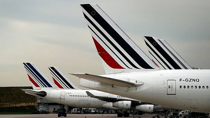 Aggiornato: le compagnie aeree cancellano i voli francesi poiché lo sciopero del venerdì minaccia "gravi" interruzioni