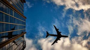 Il passeggero di prima classe riceve una condanna a quattro mesi di reclusione per alterco su un volo di Los Angeles
