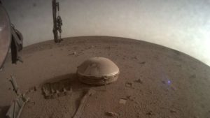 "La mia potenza è davvero bassa": il lander InSight della NASA dice l'ultimo addio da Marte