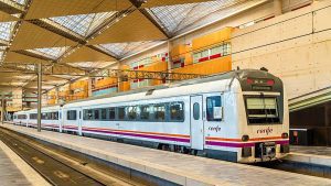 "Indicibile pasticcio": la Spagna spende 258 milioni di euro in treni troppo grandi per i suoi tunnel