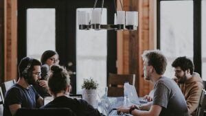 Salute mentale più stipendio?  I lavoratori spagnoli stanno cambiando le loro priorità, mostra uno studio