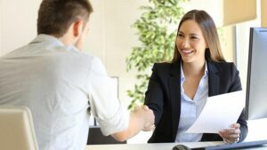 Che cos'è l'"assunzione silenziosa" e perché è di tendenza sul posto di lavoro?