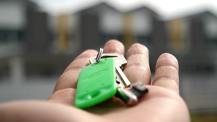 Vuoi affittare la tua casa ai turisti? Assicurati di seguire queste nuove regole in tutta Europa