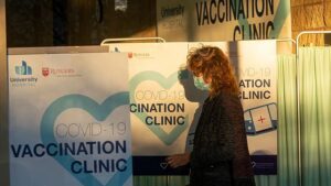 Gli Stati Uniti interromperanno i requisiti per il vaccino COVID-19 per i viaggiatori internazionali dalla prossima settimana