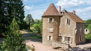 Dalle colline francesi alle spiagge croate: le regioni europee che vedono il maggior afflusso di ospiti Airbnb