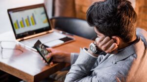 Sfatare i miti della procrastinazione: cos'è e come puoi fermarti?