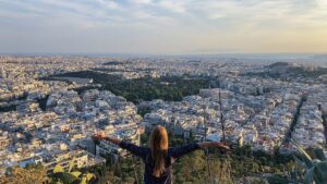 Rodi, Spalato, Istanbul: quali sono le migliori città europee per chi viaggia da solo?