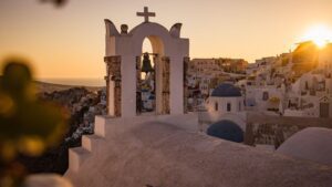 Trekking a cavallo e lezioni di cucina: perché Mykonos è molto più di un'isola di feste