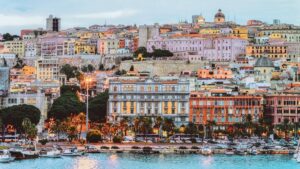 Vuoi essere pagato per trasferirti in Italia o Spagna?  Ecco tutte le città che hanno bisogno di nuovi residenti