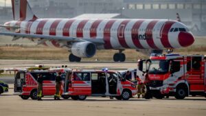 Continuano i disordini aeroportuali causati dagli attivisti per il clima: voli cancellati all'aeroporto di Francoforte