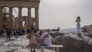Ecco tutto quello che devi sapere per viaggiare in Grecia, poiché il rischio di incendi boschivi rimane elevato