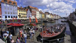 I turisti dell'Europa meridionale accorrono in Danimarca per sfuggire al caldo