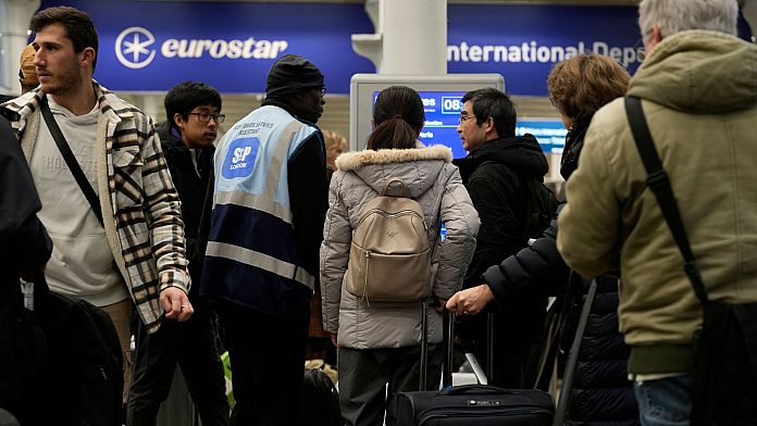 "Nessuno vuole vedere code eccessive": come il Regno Unito si sta preparando al lancio dell'EES a novembre