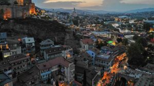 "Ogni viaggio porta a una connessione": perché la pace è il tema della Giornata mondiale del turismo di quest'anno