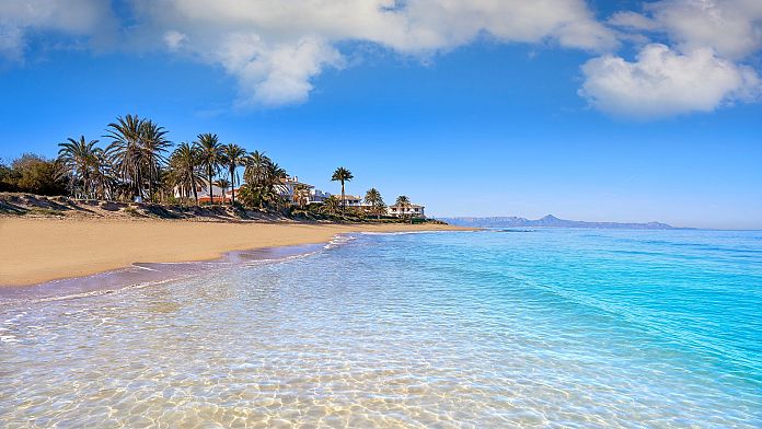 Sole ma niente sabbia? Come l'erosione costiera sta facendo scomparire le spiagge spagnole