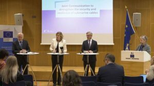 Bruxelles prepara il piano per proteggere i cavi sottomarini dalla guerra ibrida