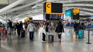 Scioperi aeroportuali a dicembre: guida completa ai disagi natalizi