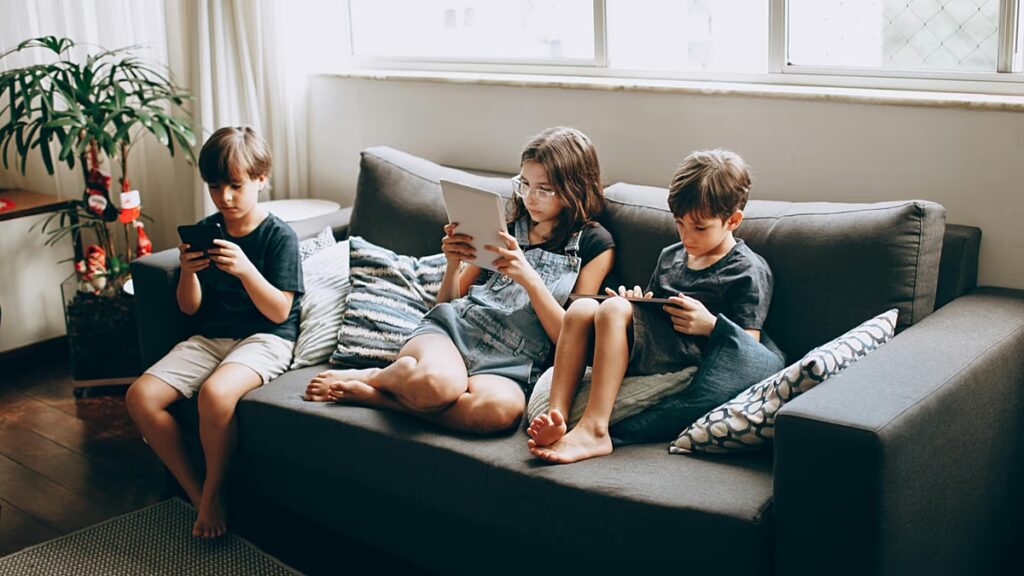 Divieto social in Australia sotto i 16 anni: strategie dei bambini