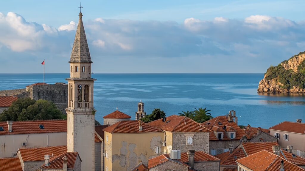Budva Riviera Montenegro: guida completa alla città abbagliante