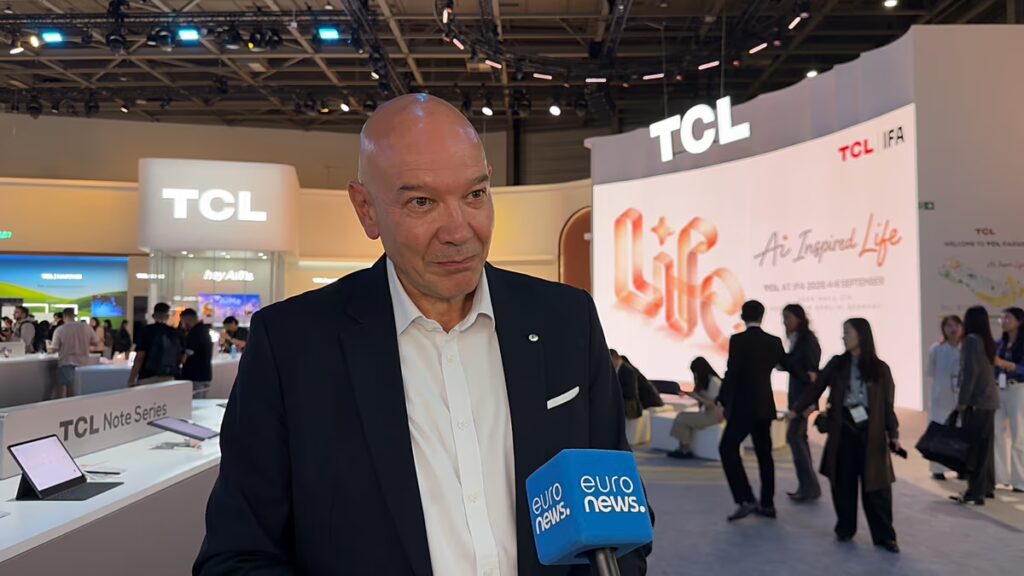Innovazioni TCL: dai TV giganti agli occhiali smart di domani
