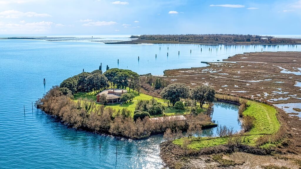 Isola privata in Laguna di Venezia: forte napoleonico in vendita