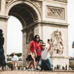 Turisti più educati al mondo: le nazionalità dall’eleganza in viaggio