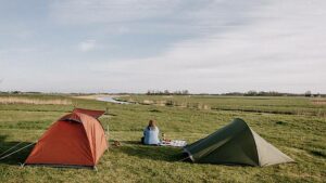 I vacanzieri si sono rivolti al "gamping" a basso costo quest'estate, ma che cos'è?