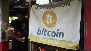 Perché l'esperimento Bitcoin di El Salvador sta inciampando un anno dopo