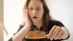 olio di semi di lino per la caduta dei capelli