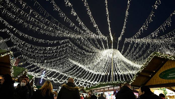Viaggio di Natale: la Germania potrebbe sembrare meno brillante quest'anno poiché gli ambientalisti chiedono di spegnere le luci