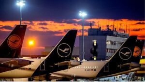 AirTag, smart bag e batterie al litio: spiegate le regole elettroniche delle compagnie aeree