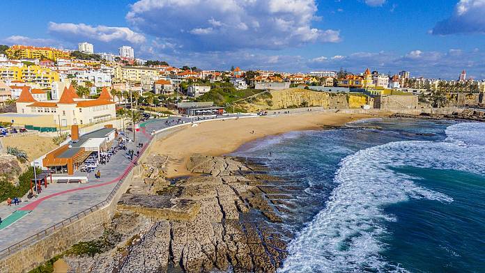Il Portogallo abbandona la regola di isolamento obbligatorio: dove dovresti andare per battere la folla in questo semestre?