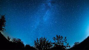 Un importante studio sugli UFO inizia quando il gruppo di esperti della NASA esamina i "fenomeni aerei non identificati"