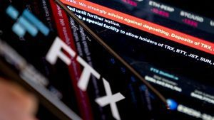 Bitcoin precipita al minimo di 2 anni mentre il crollo di FTX contamina l'industria