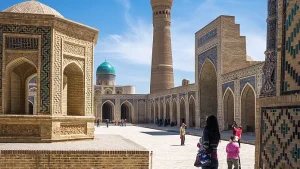 Cerchi una vacanza lontano dalla folla?  Scopri l'Uzbekistan, un tempo il centro del mondo