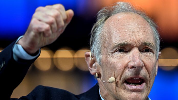 Inventore del Web Sir Tim Berners-Lee vuole salvare i tuoi dati da Big Tech con Web3.0