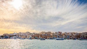 Fuggi dal freddo con queste 9 destinazioni soleggiate invernali da visitare adatte a un budget limitato