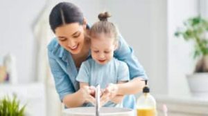 come trattare le mani secche