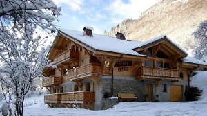 Ho visitato lo chalet numero 1 nelle Alpi francesi e mi ha fatto cambiare idea sulle vacanze sulla neve
