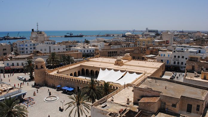 La Tunisia riapre completamente: ecco perché dovresti visitare le sue spiagge incontaminate e le città antiche