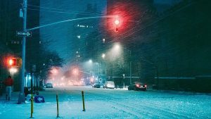 Sorprendi gli ospiti di Natale e la celebrità di TikTok: come i viaggiatori stanno resistendo al caos della tempesta negli Stati Uniti