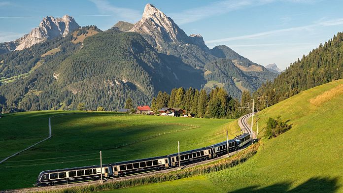 Viaggi senza volo: il treno high-tech GoldenPass Express della Svizzera può saltare i binari e diventare più alto