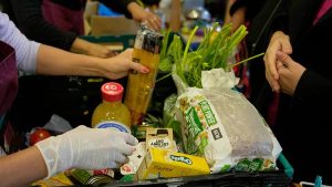 Davos 2023: Oxfam sollecita tasse straordinarie sulle aziende alimentari per combattere la disuguaglianza a causa dell'elevata inflazione