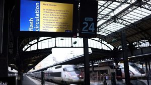Gare de l'Est: tutti i servizi ferroviari di Parigi colpiti da un incendio doloso "dannoso".