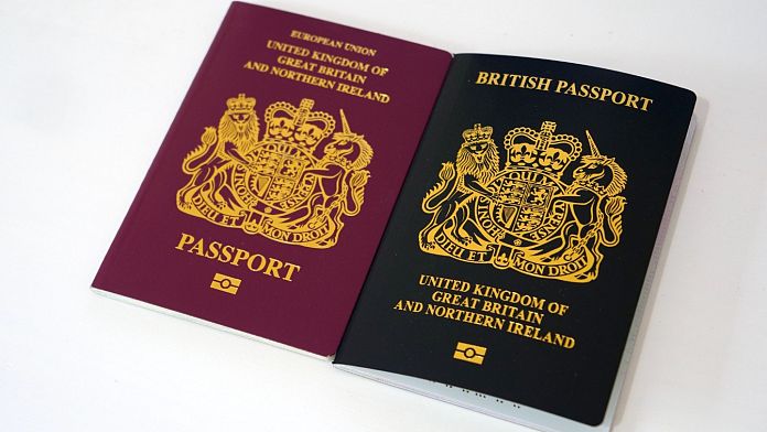Hai bisogno di rinnovare il passaporto del Regno Unito?  Fai domanda prima della fine del mese per risparmiare denaro