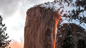Yosemite National Park: cos'è la famosa "caduta di fuoco" e come puoi vederla?