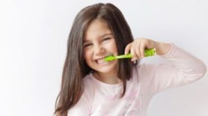 Rendi lavarsi i denti un'abitudine quotidiana