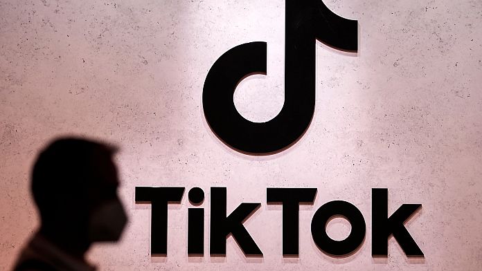 Il parlamento danese esorta i politici a eliminare TikTok per la sicurezza informatica