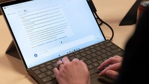 Minacce, disinformazione e gaslighting: i messaggi "scardinati" che Bing sta inviando ai suoi utenti in questo momento