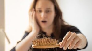 trattamento della caduta dei capelli
